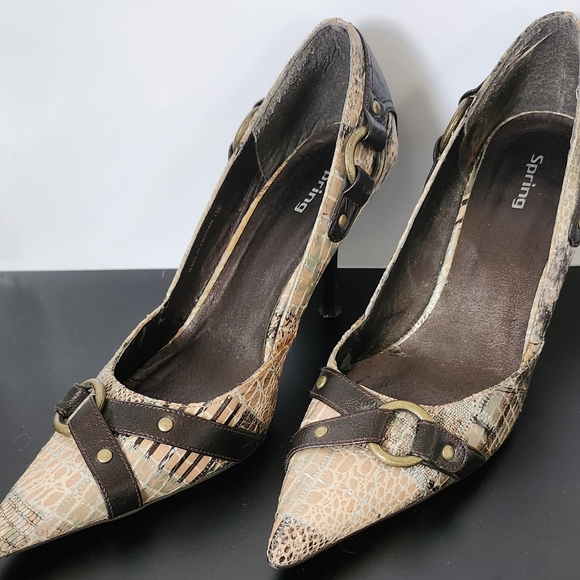 Women's Brown and Cream Heels - Picture 4 of 11